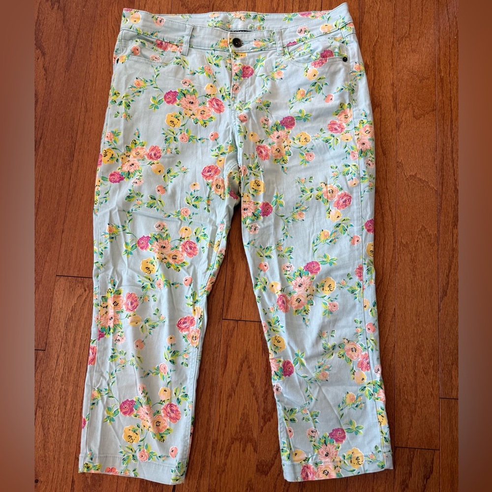 NWOT Metaphor Pastel Mint Floral Skinny Crop Jeans